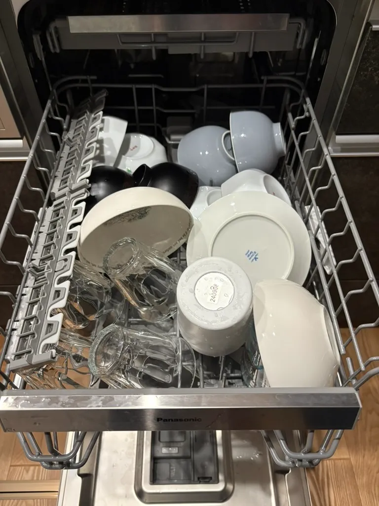 フロントオープン食洗機